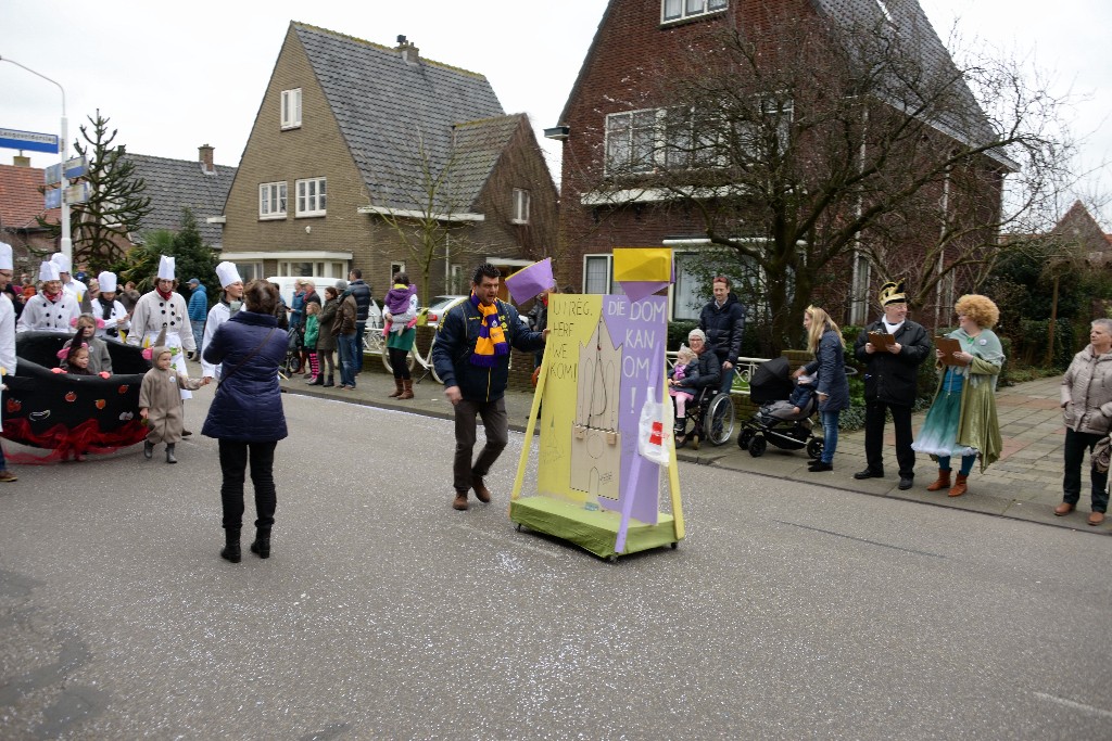 ../Images/Kinderoptocht 2016 034.jpg